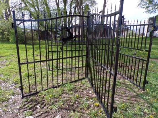 New 14' Bi-Parting Gates with Reindeer Cut Outs, HAS SOME SCRATCHES AND DEN