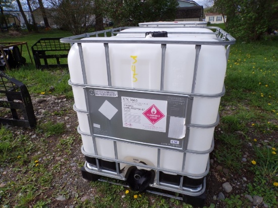 275 Poly Gal. Tank with Metal Cage Used for Food Grade Material