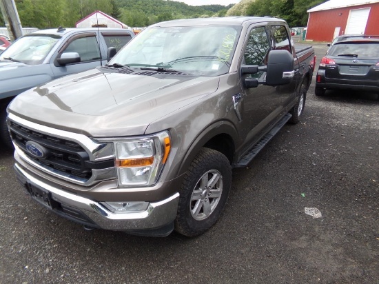 2022 Ford F150 XLT Crew Cab, 4 x 4 , Gray, 120,830 Miles, Vin # 1FTFW1E80NK