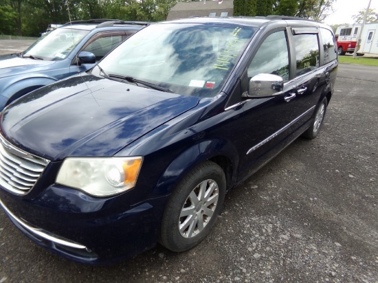 2012 Chrysler Town & Country Touring L, Blue, Leather, 144,539 Miles, VIN#: