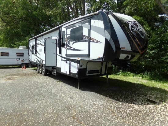 2015 Forest River Thunderbolt XLR 5th Wheel Toy Hauler RV, Approx. 43' Long