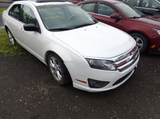 2012 Ford Fusion SE, White, 198,646 Miles, VIN#: 3FAHP0HA3CR405579, Sunroof