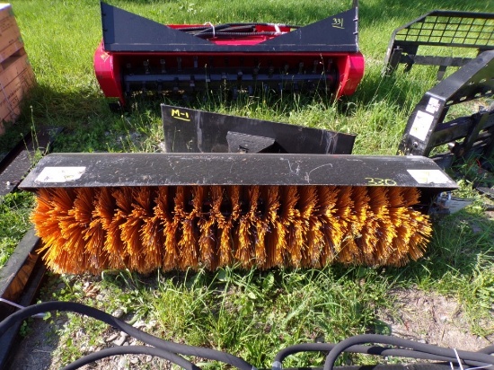 New Giyi 61'' Hydraulic Skid Steer Sweeper, Model GY-SE61