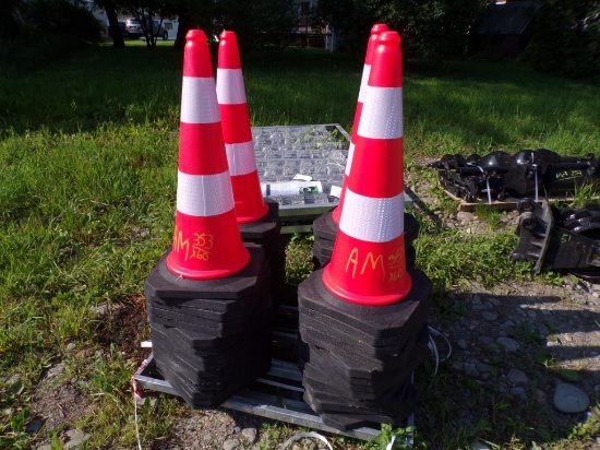(60) New Orange 29'' Safety Road Cones (60 x Bid Price)