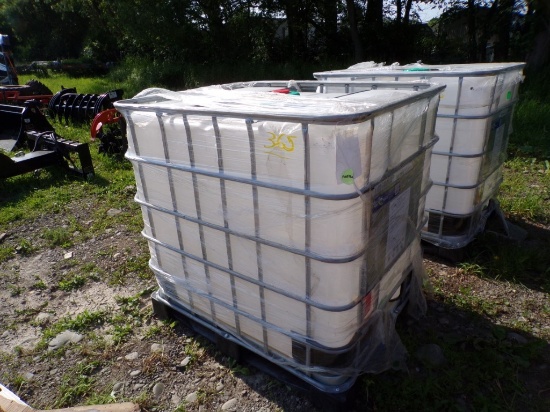 275 Gal. Poly Tank in Metal Cage, Used for Food Grade Material