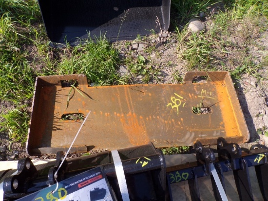 New Skid Steer Mounting Plate