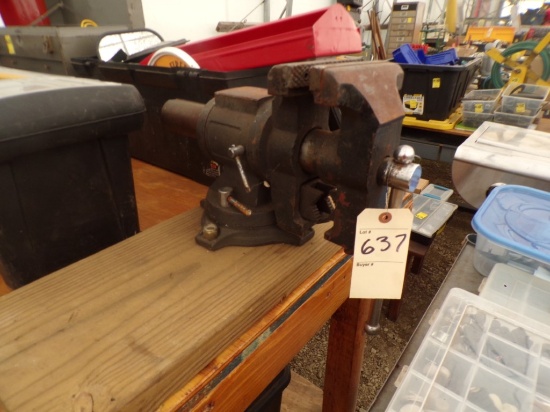 Multi Purpose 5 1/2'' Bench Vise