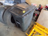 Toter Rolling 48 Gal. Trash Can with Lid