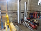 Genie Super Lift SL24 Hand Operated Material Lift, 24' Platform Height
