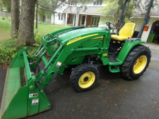 John Deere 3320 Compact Tractor, Hydro, 3 PTH, Diesel Engine, Rear Remote H