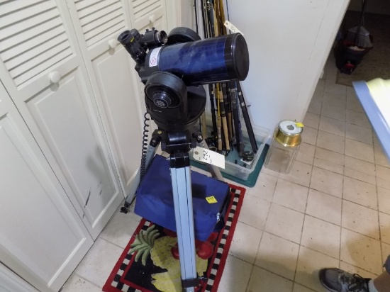 Meade ETX Telescope on Deluxe Field Tripod w/Computer Control Base, Comes w