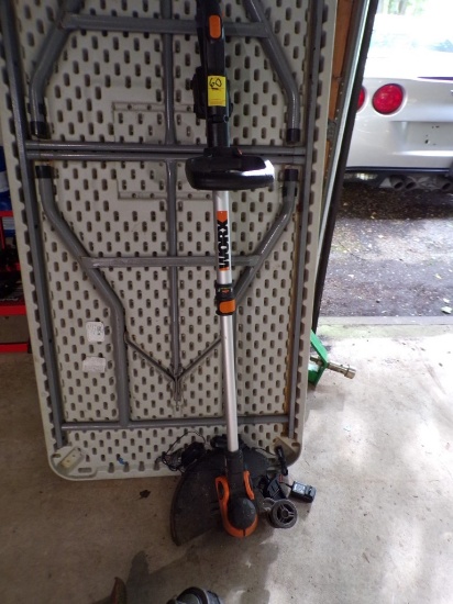 Worx 20V Weed Eater/Edger with (1) Battery and (2) Chargers