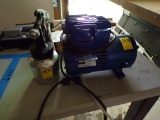 Thomas Oilless Compressor Model 727CM39 and Pneumatic Spray Paint Gun, Look