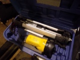 Self Leveling Laser Cross Level in Case