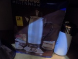 (1) Electric Coffee Pot, Teapot and Hot Beverage Pitcher (Kitchen)