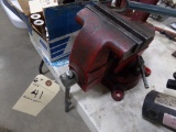 6'' Wilton Swivel Bench Vise, Red