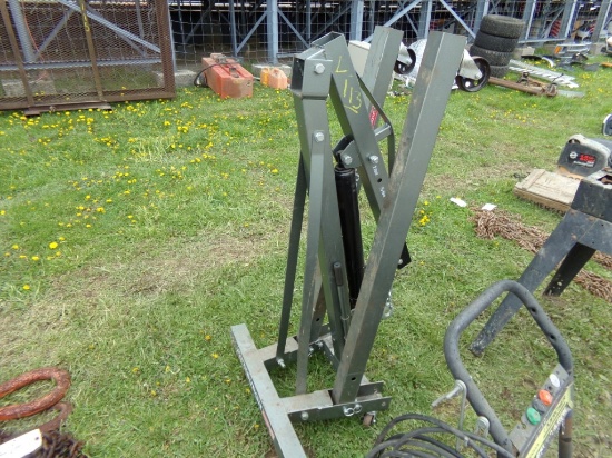 Pittsburgh 3 Ton Folding Automotive Hoist (5675)