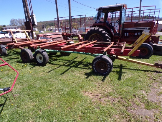 20' Steel Round Bale Wagon On Tandem Running Gear (9191)