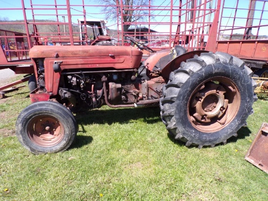 Massey Ferguson 65 Tractor, Dsl., 3pth (225)