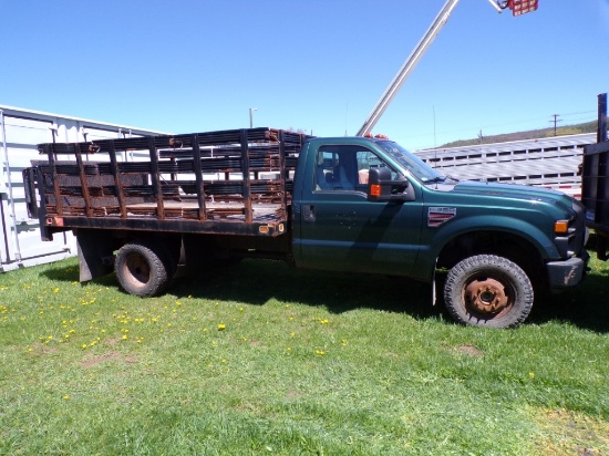 2008 Ford F350 XL Super Duty Reg. Cab 4wd Stake Body, Green, Auto, V8 Power