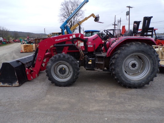Mahindra 6075 PST 4 WD Tractor with Loader, Left Hand Reverse Trans., Exc.