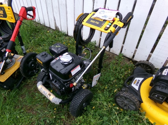 DeWalt 3600 psi Gas Pressure Washer (5705)
