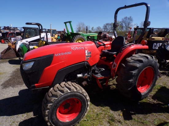 Kubota MX5400 Mid Size Tractor, 4wd, Hydro., 3pth, (1) Set Rear Hyd. Remote