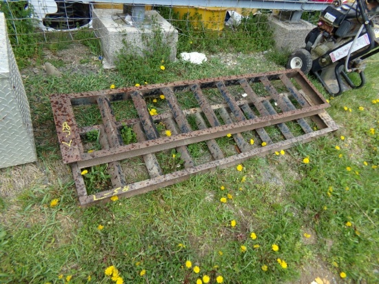 6' Long Heavy Steel from Dump Trailer (5125)
