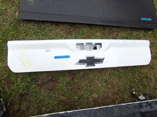 Top Part of a Tailgate for 2024 Chevrolet 2500 HD (5610)