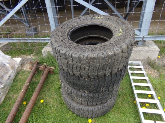 (4) Dick Cepek 285 /70 R17 Fun Country Mud and Snow Tires (5565)