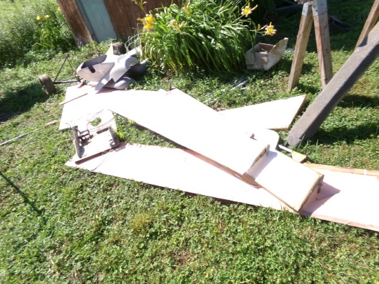 Group of Small Aircraft Parts - Wings, Landing Gear (Outside)