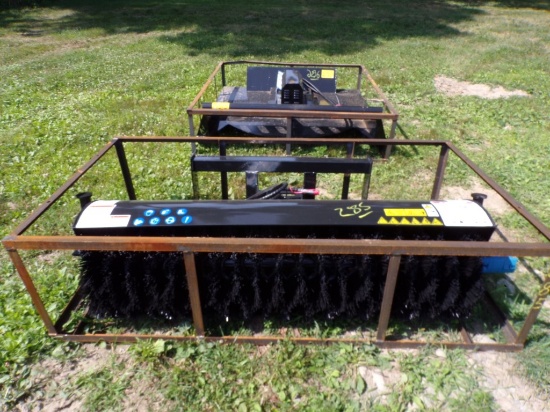 New AGT 72'' Hyd. Skid Steer Angle Broom- SSAB-72 (3RD ROW)