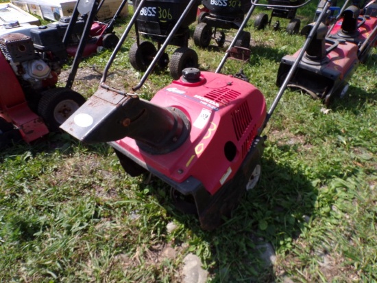 Honda HS-520 Walk Behind Snow Blower, 5HP, 20'', UNKNOWN CONDITIONS (3RD RO