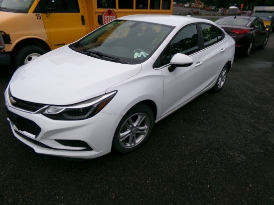 2017 Chevrolet Cruze LT, White, 72,794 Miles, Vin # 1G1BE5SM6H7183892, LT,