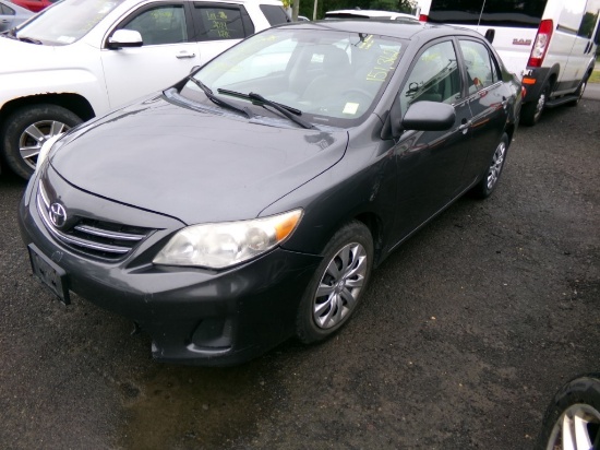 2013 Toyota Corolla LE, Gray, 151,362 Miles, Vin # 2T1BU4EE2DC127689, LE, M