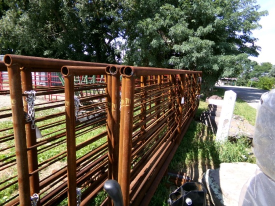 (5) Heavy Duty Steel Free Standing Livestock Gates, 6' Tall (5 x Bid Price)