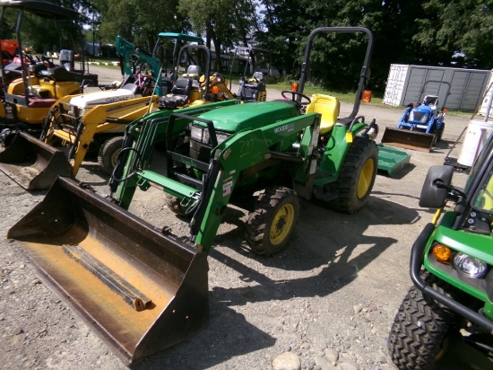 John Deere 4300 4 WD Tractor with Cader Woods 1012 Loader, 66'' Bucket, ROP
