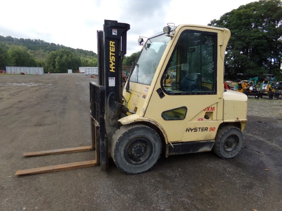 Hyster H90XM Outdoor Tire Forklift, Enclosed Cab, Dsl. Engine, w/Side Shift