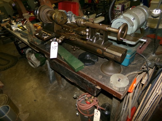 Central Machinery 1/2 HP 6'' Tool Grinder