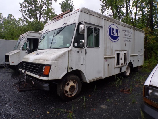 1999 Workhorse Step Van, Auto, Dually, Diesel Engine, Van is Set Up for Cue