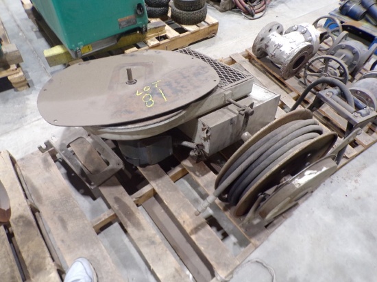 Industrial Hose Reel Motor and Smaller Hose Reel with Hose