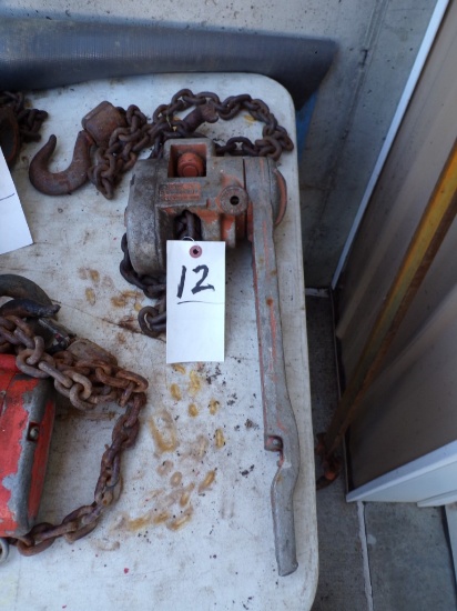 CM Hoist 1 1/2 Ton Lever Chain Hoist, Series 640 (Old Garage)