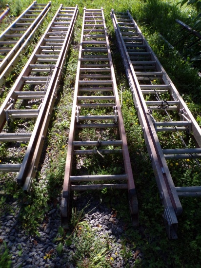 32' Fiberglass Ext. Ladder, 15'' Wide (Outside Outback)