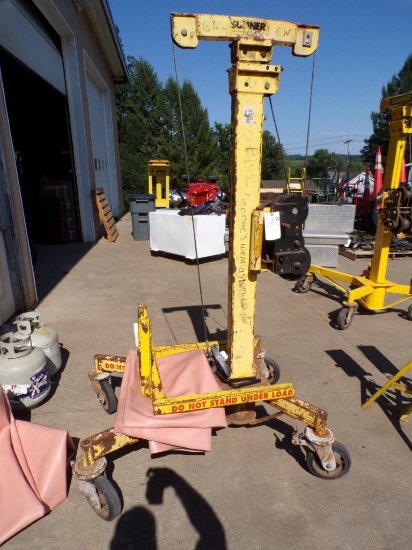 Sumner 1,500 LB Roust-a-Bout Material Lift with Cover, 15', Used alot More(