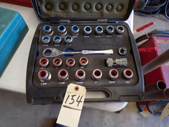 Armstrong Eliminator Pass - Thru Reversable Ratchet and Socket Set, SAE and