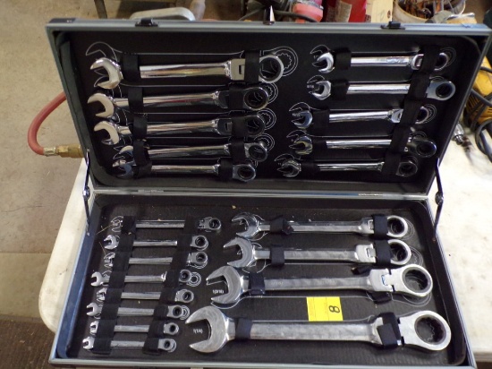 New (22) Pc. SAE Flexable Ratchet Wrench Set (Old Garage)