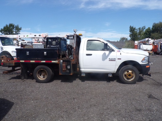 2017 Dodge Ram 3500 4 WD Welder Body 11' Flatbed Truck with Toolboxes and V