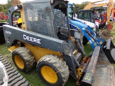 John Deere 320D Skid Steer, Standard Hydraulics, 6272 Hrs., Vin # 1T0320DA0