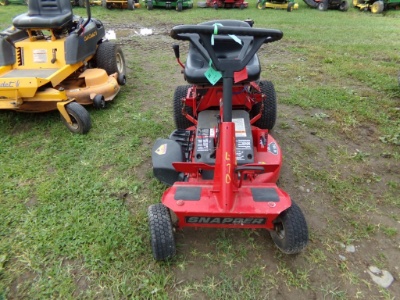 Snapper 28 Hi Vac Riding Mower, 28'' Deck, 12.5 HP Intek Briggs and Stratto