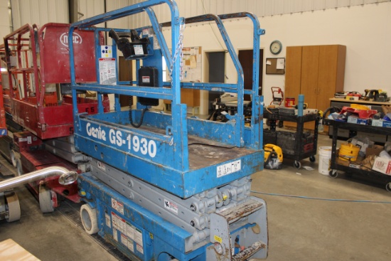 2001 Genie GS-1930 Scissor Lift